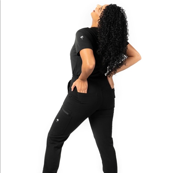 Mim Scrubs Black Scrub Top - Picture 7 of 7